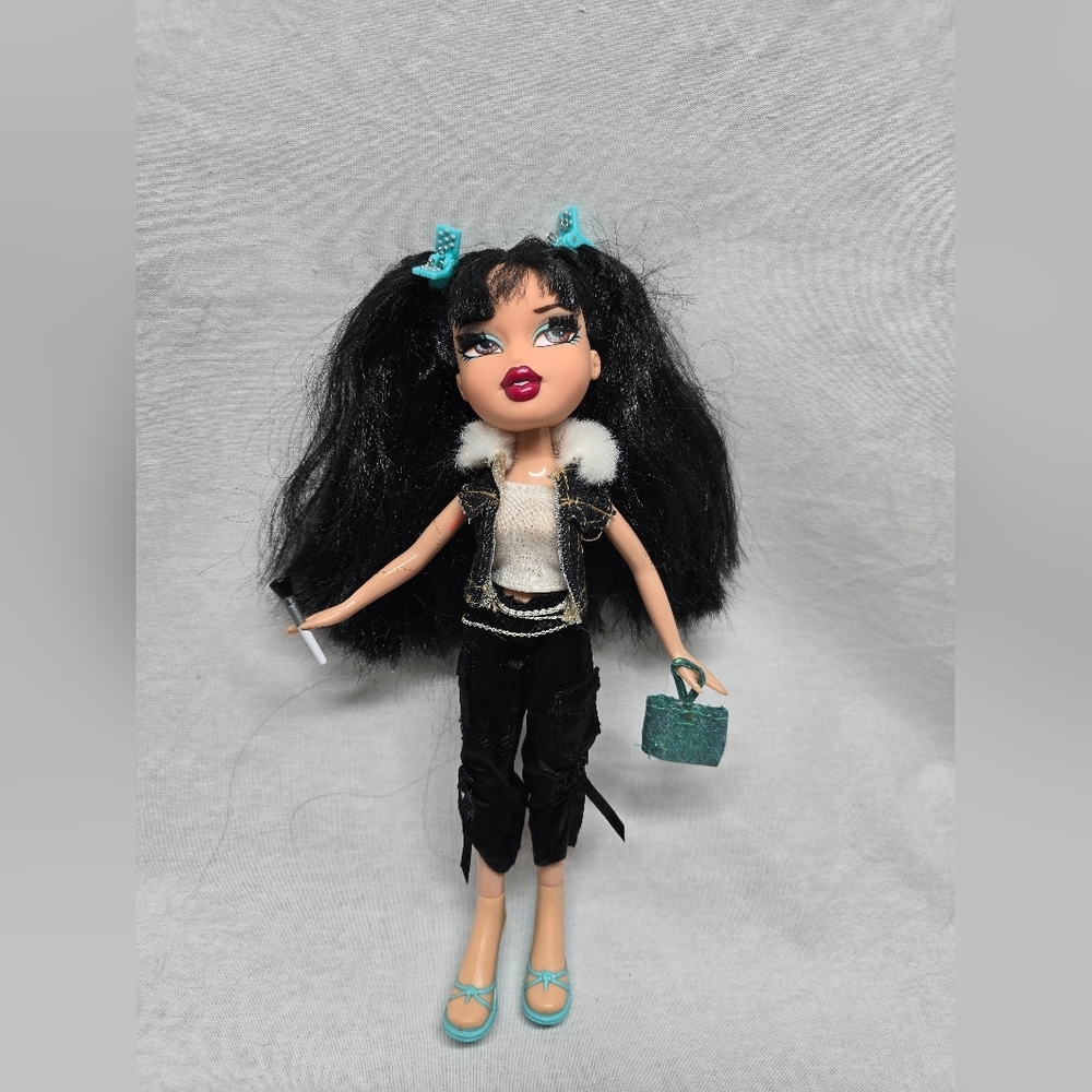 Jade MGA Bratz Girls Night Out Doll 2001 Rooted Eyelashes Black Hair
